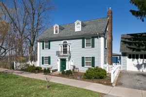 House at 715 South Main St