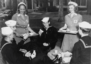Supper was served in Pulteney Park from the Red Cross Canteen mobile unit